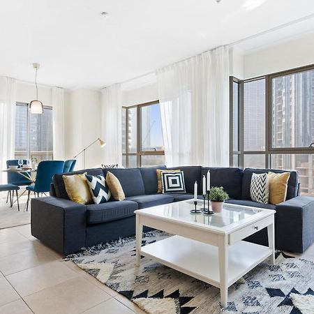 Stylish Apartment With Partial Burj Khalifa View 迪拜 外观 照片