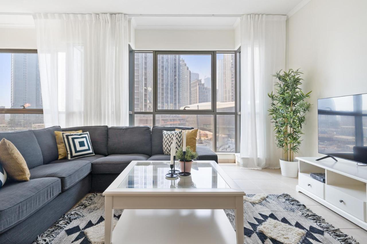 Stylish Apartment With Partial Burj Khalifa View 迪拜 外观 照片